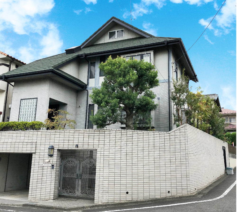 町田市で築約25年の屋根リフォーム・破風板金・雨樋交換を行いました