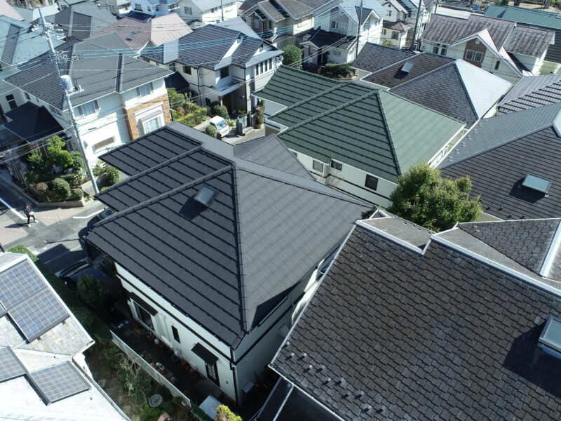 屋根葺き替え後のディプロマットスター